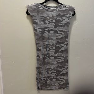 Gray camp cotton dress size small